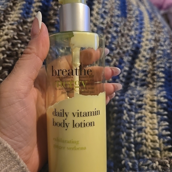 Bath & Body Works retired breath energy - Picture 2 of 4